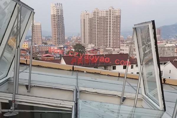 多種窗型如何選購電動開窗器？