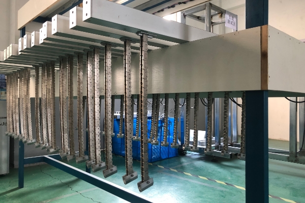 電動開窗器的優(yōu)點(diǎn)和缺點(diǎn),開窗器廠家,鏈條式開窗器