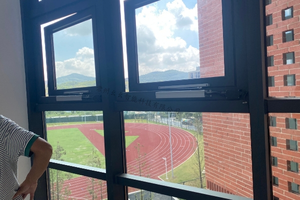 電動開窗器的應(yīng)用場所,如何選擇電動開窗器